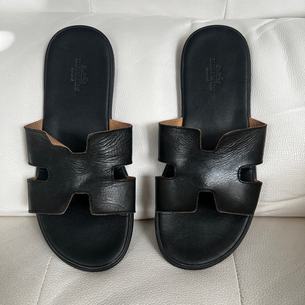 HERMES men’s black slippers